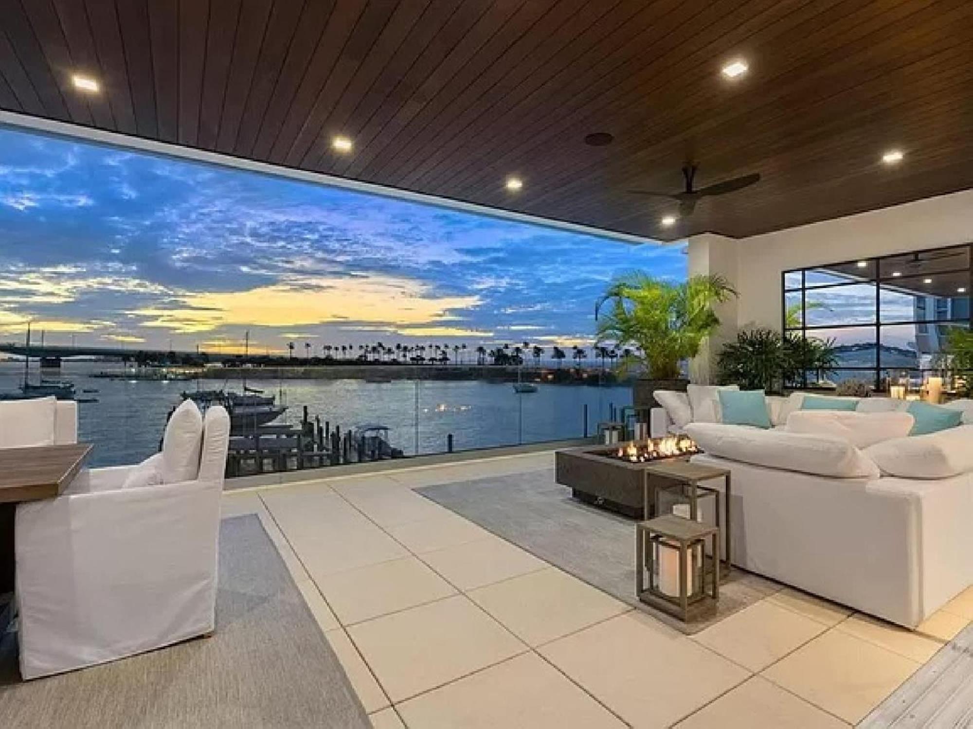 Apartment Modern Waterfront In Sarasota