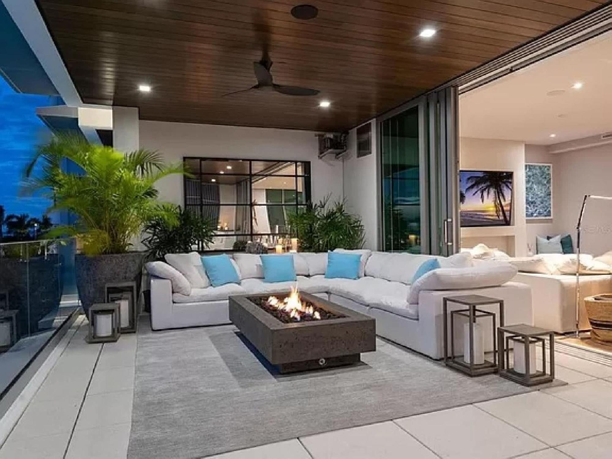 Apartment Modern Waterfront In